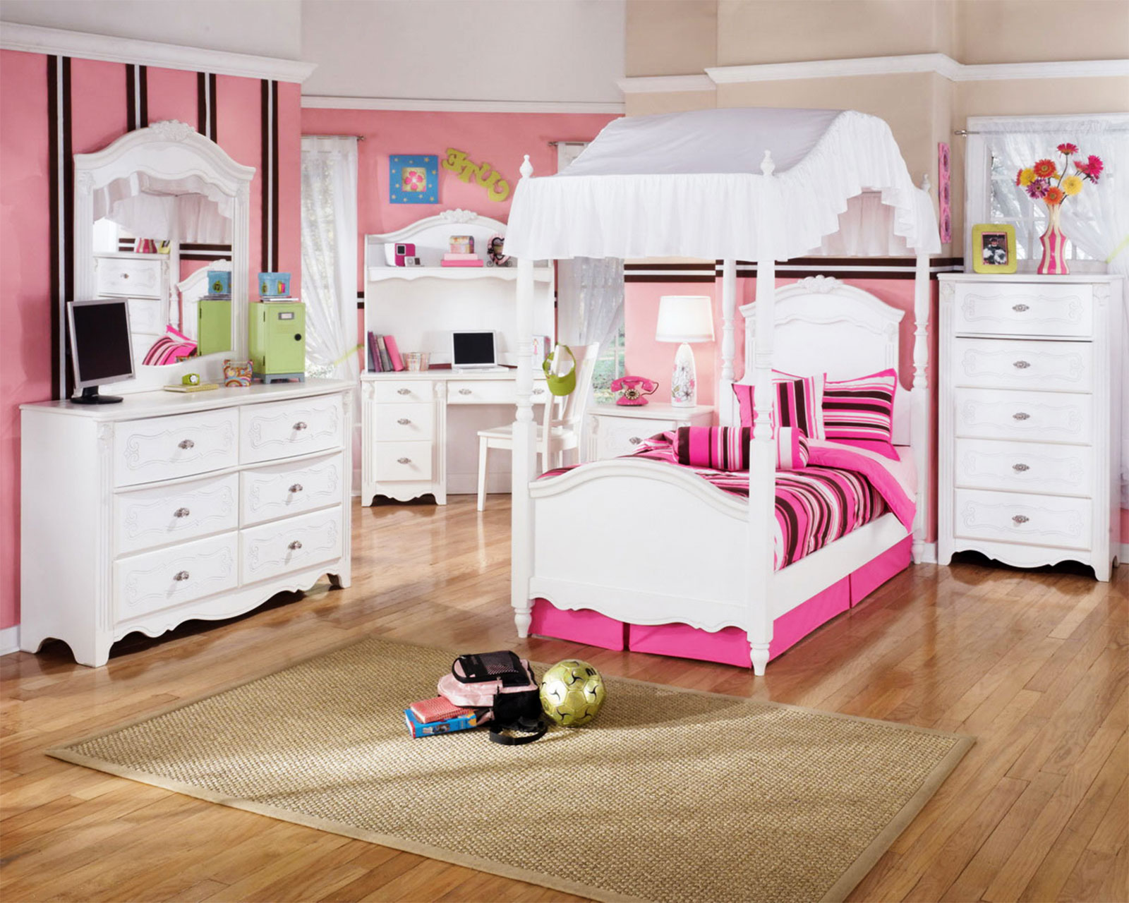 bedrooms with a wood furniture for girls